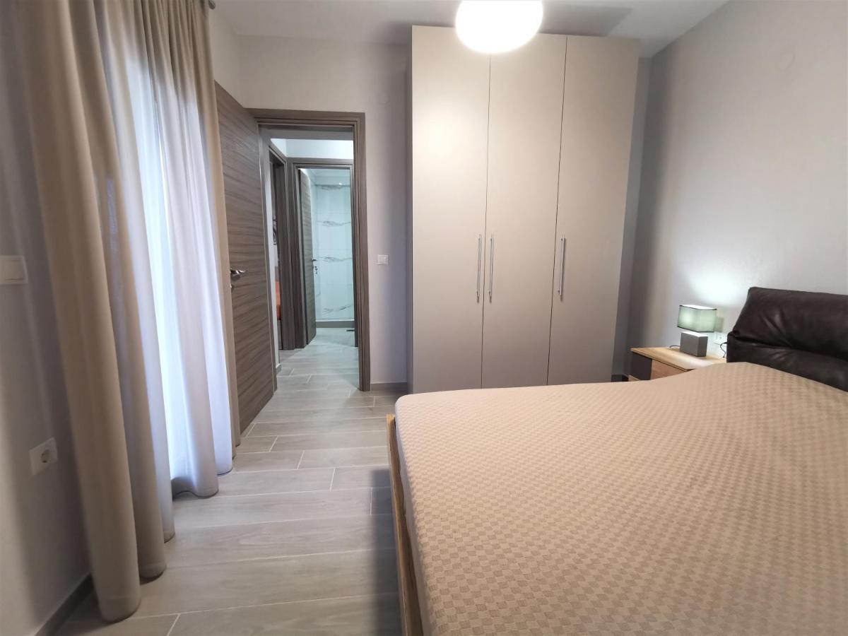 Nikiti Modern Villa Eksteriør billede